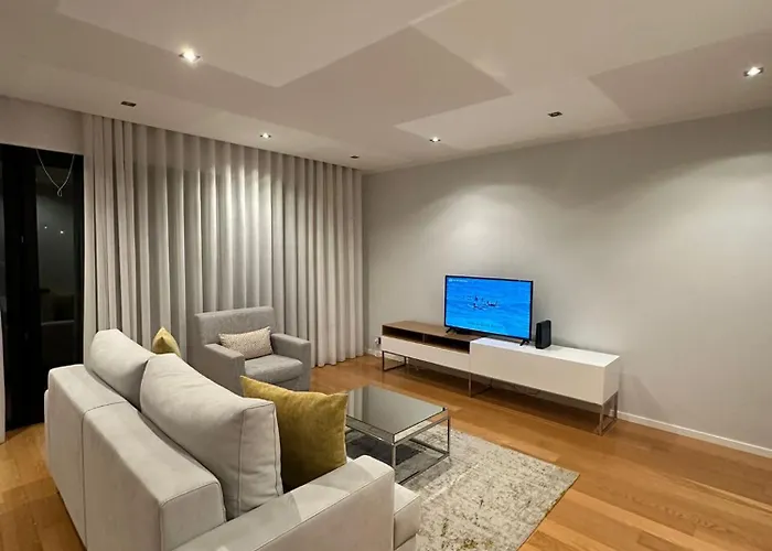 Leonor Seaview Apartment