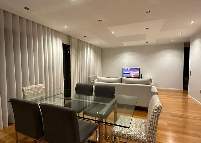Leonor Seaview Apartment