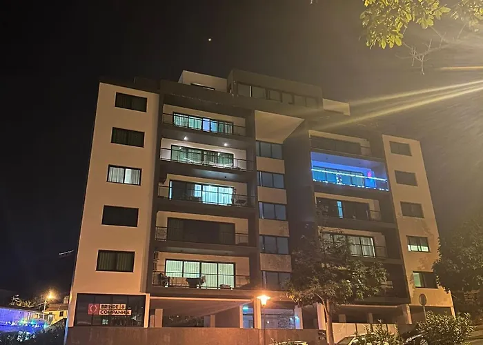 Leonor Seaview Apartment